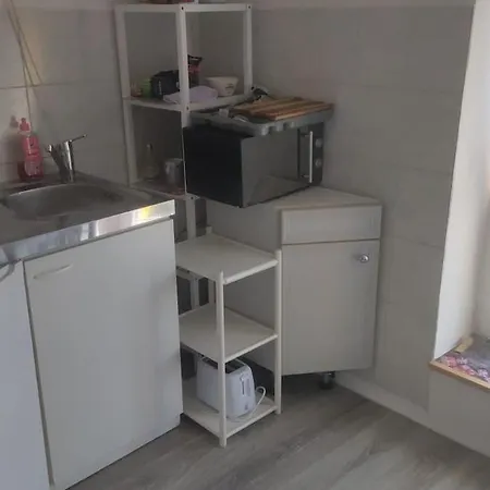 2 Raum In Zentrum Schwerin (Mecklenburg-Vorpommern)