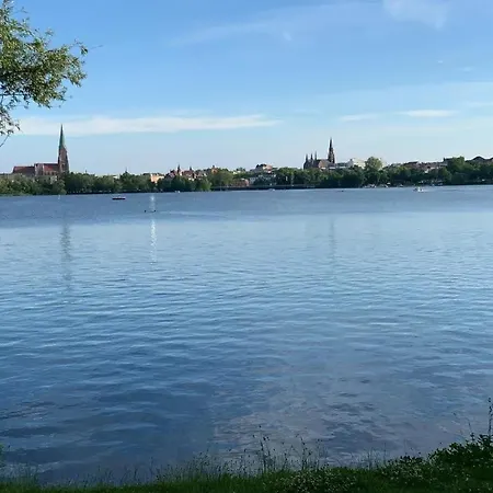 2 Raum In Zentrum Schwerin (Mecklenburg-Vorpommern)